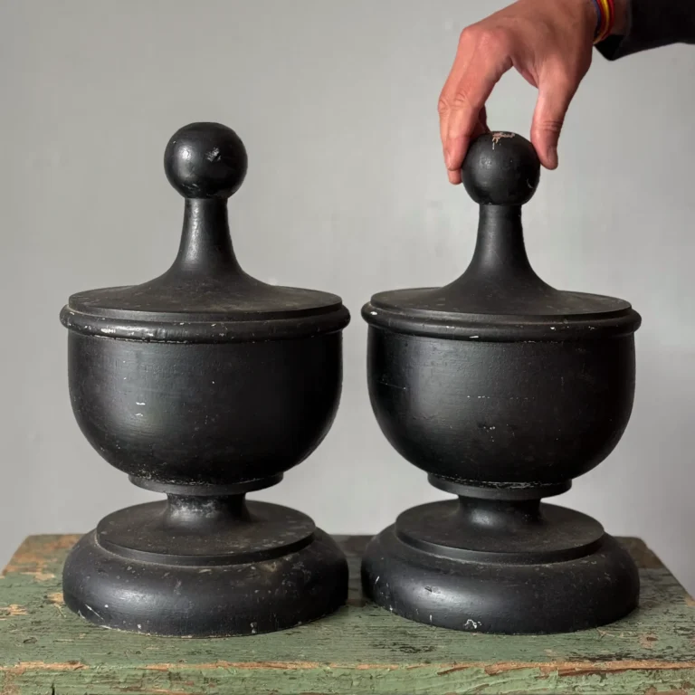 urn-shaped finials